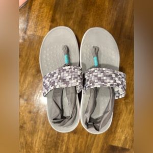 Vionic Serene Tia Thong Sandals Active Sling Orthotic Stretchy Gray Womens Sz 8